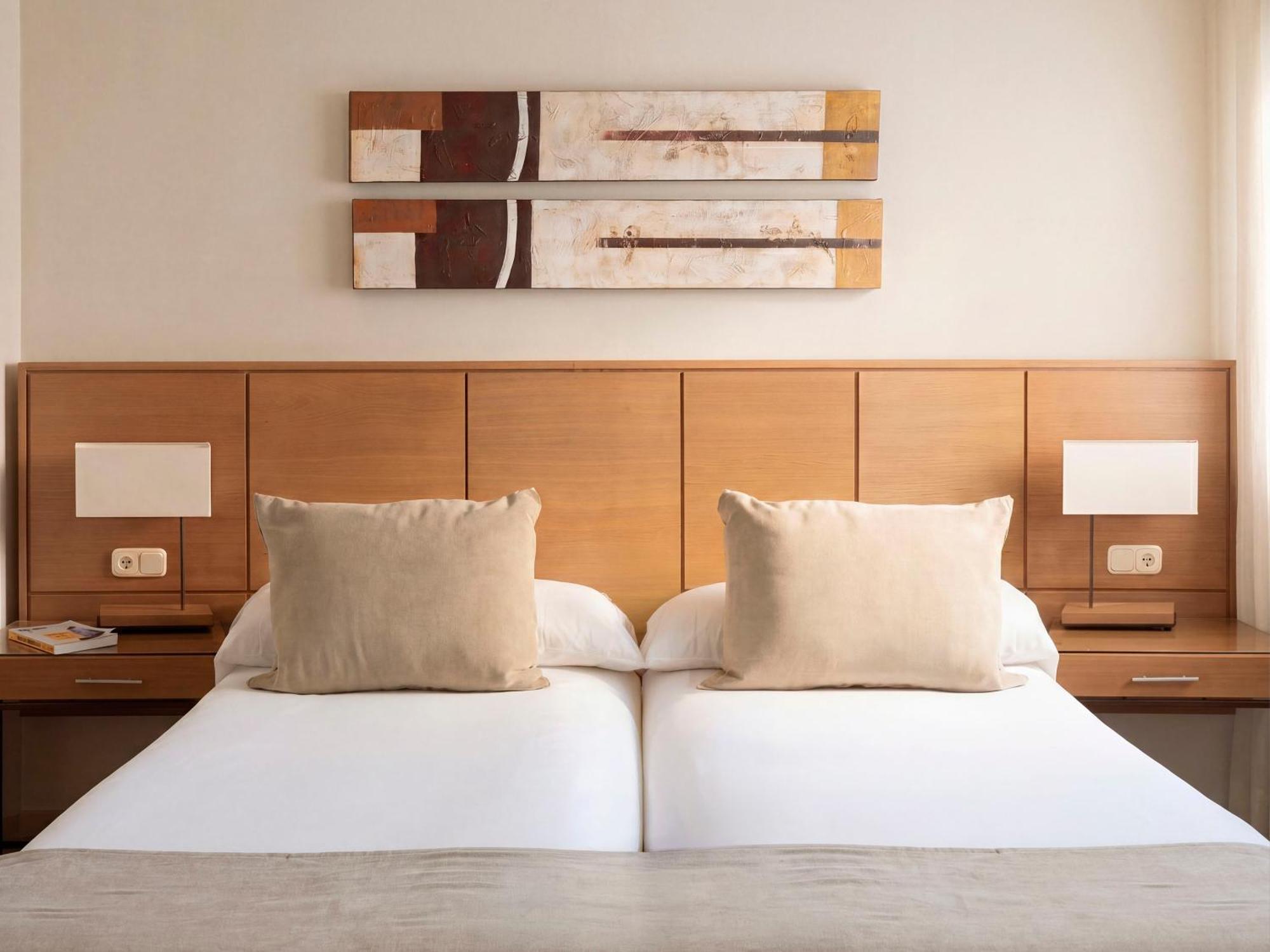 Superior One-Bedroom Apartment